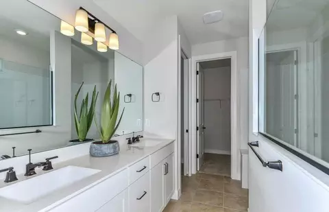 Other - 5367 Wolf Creek Dr, Apollo Beach, FL 33572 photo 1 of 8