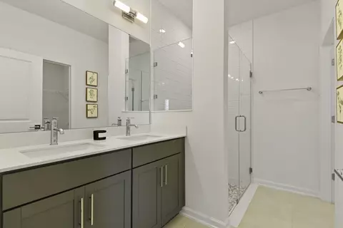 Bath - 182 Brook Forest Dr, Saint Augustine, FL 32092 photo 2 of 4