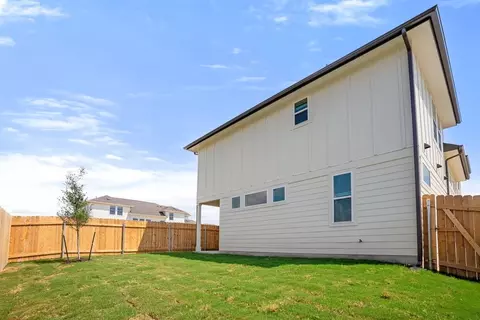 Exterior - 122 Dogvane Cir, Kyle, TX 78640 photo 8 of 15