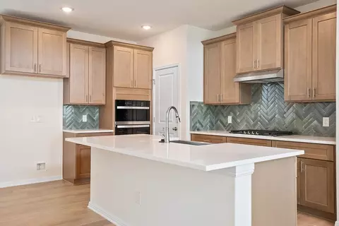 Kitchen - 122 Dogvane Cir, Kyle, TX 78640 photo 2 of 3