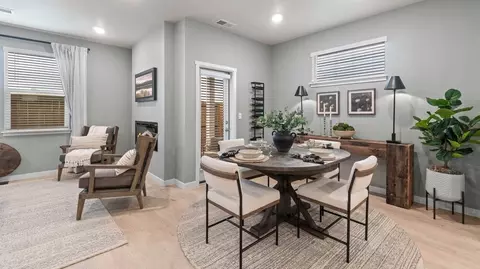 Dining - 21560 SEtna Pl, Bend, OR 97702 photo 1 of 2