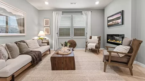 Living - 21560 SEtna Pl, Bend, OR 97702 photo 4 of 4
