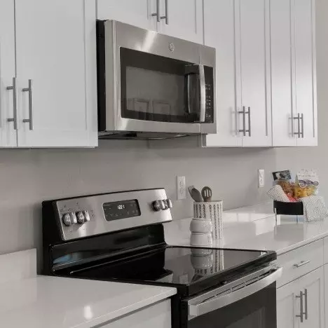 Kitchen - 20653 Cedar Mill Pl, Estero, FL 33928 photo 3 of 6