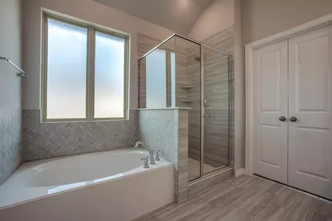Bath - 11436 Wulstone Rd, Haslet, TX 76052 photo 2 of 10