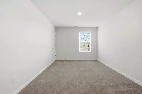 Bedroom - 115 Woodlands Dr, Jackson, GA 30233 photo 2 of 9