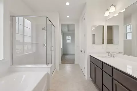 Bath - 208 Mindy Way, Pittsburg, CA 94565 photo 1 of 4