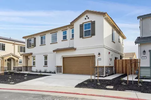 Exterior - 208 Mindy Way, Pittsburg, CA 94565 photo 4 of 5