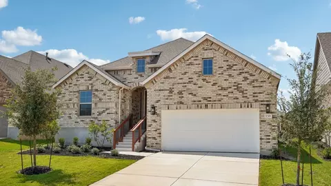 735 Navarro St, New Braunfels, TX 78132