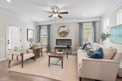 Living - 100 Three Notch Rd, Ringgold, GA 30736 photo 2 of 3