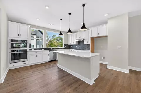 7929 Cedarsmith Ct, Charlotte, NC 28217