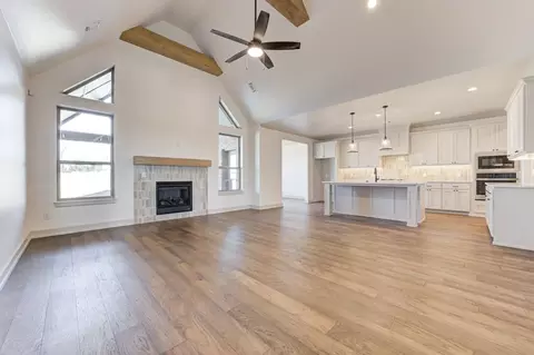 Living - 7201 E Oakland St, Broken Arrow, OK 74014 photo 1 of 4