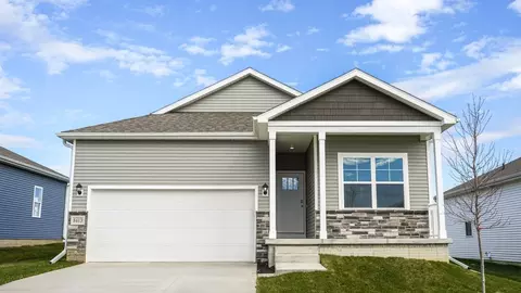 11910 S 114th Ave, Papillion, NE 68046