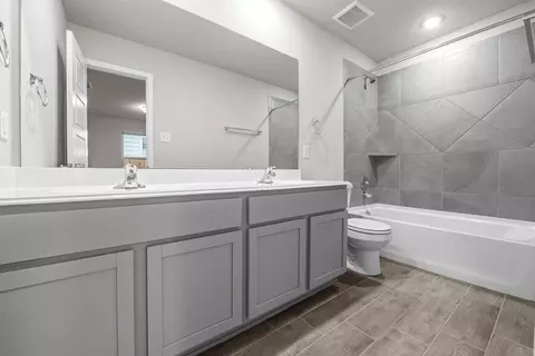 203 Jordans Est, San Antonio, TX 78264
