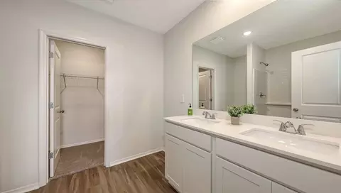 Entry Way - 4638 Hawthorn Ave, Parrish, FL 34219 photo 1 of 2
