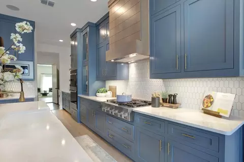 Kitchen - 2012 Rangeland Way, Argyle, TX 76226 photo 3 of 7