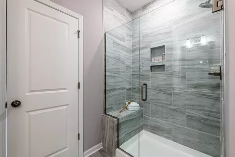 Bath - 1012 Prominence Dr, Durham, NC 27712 photo 9 of 11