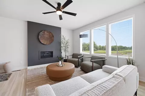 Living - 20533 Millview Rd, Spring Hill, KS 66083 photo 2 of 8