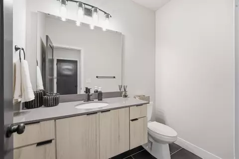 Bath - 20533 Millview Rd, Spring Hill, KS 66083 photo 2 of 5