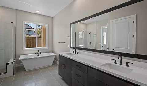 Bath - 416 E Prestige Way, Mountain House, CA 95391 photo 6 of 9