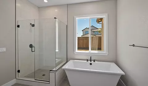 Bath - 416 E Prestige Way, Mountain House, CA 95391 photo 7 of 9