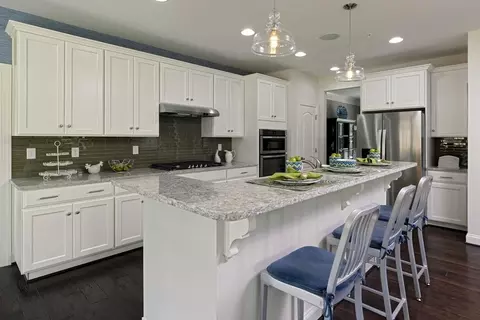 Kitchen - 7211 Brooklyn Bridge Rd, Laurel, MD 20707 photo 4 of 5