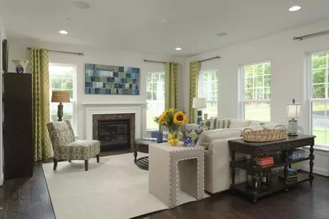 Living - 7211 Brooklyn Bridge Rd, Laurel, MD 20707 photo 1 of 4