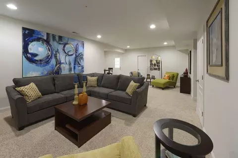 Living - 7211 Brooklyn Bridge Rd, Laurel, MD 20707 photo 4 of 4