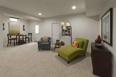 Living - 7211 Brooklyn Bridge Rd, Laurel, MD 20707 photo 3 of 4