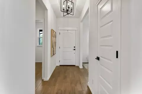 Entry Way - 8400 E Galveston St, Broken Arrow, OK 74014 photo 2 of 5