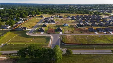 View/Area - 8400 E Galveston St, Broken Arrow, OK 74014 photo 1 of 2