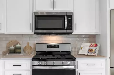 Kitchen - 8400 E Galveston St, Broken Arrow, OK 74014 photo 1 of 5