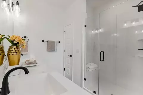 Bath - 8400 E Galveston St, Broken Arrow, OK 74014 photo 6 of 9