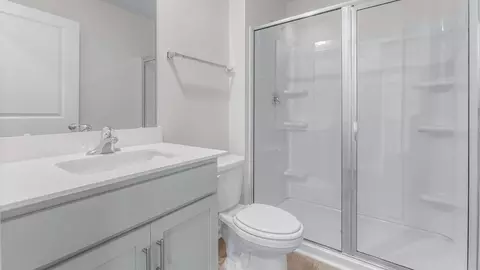 Bath - 419 Jack Pine St, Thomasville, NC 27360 photo 1 of 10