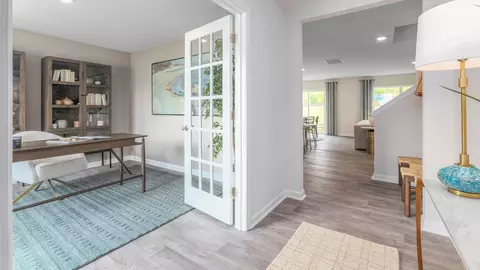 Entry Way - 419 Jack Pine St, Thomasville, NC 27360 photo 3 of 4