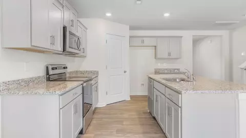 Entry Way - 419 Jack Pine St, Thomasville, NC 27360 photo 2 of 4
