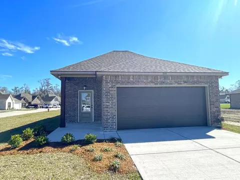 306 Sophie Dr, Houma, LA 70364