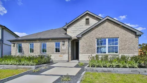 Exterior - 10606 Flight Deck Ct, Conroe, TX 77303 photo 7 of 8