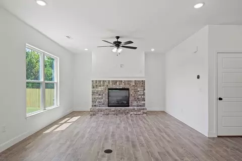 Living - Ivy And Aberdeen Avenue, Carl Junction, MO 64834 photo 1 of 4