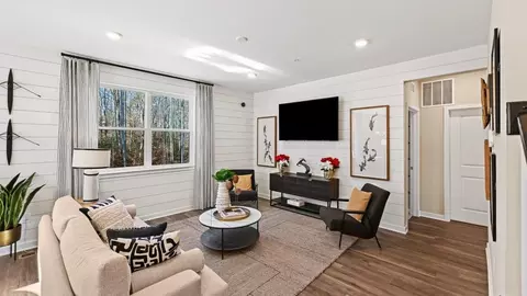 Living - 449 Pinehurst St, La Plata, MD 20646 photo 2 of 2