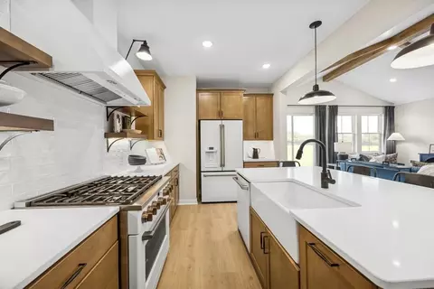 Kitchen - 2196 Myla Way, Elyria, OH 44035 photo 4 of 5