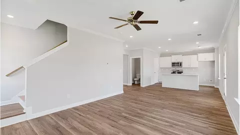 Living - 2299 Forrest Cv, Auburn, AL 36830 photo 2 of 5