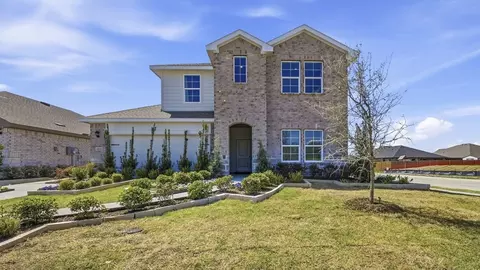 Exterior - 3908 Thistle Dr, Sanger, TX 76266 photo 7 of 8
