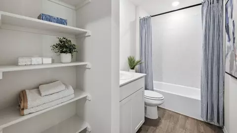 Bath - 3908 Thistle Dr, Sanger, TX 76266 photo 3 of 7