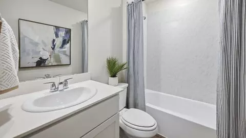 Bath - 3908 Thistle Dr, Sanger, TX 76266 photo 4 of 7