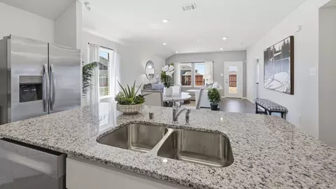 Kitchen - 3908 Thistle Dr, Sanger, TX 76266 photo 4 of 13
