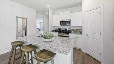 Kitchen - 3908 Thistle Dr, Sanger, TX 76266 photo 8 of 13
