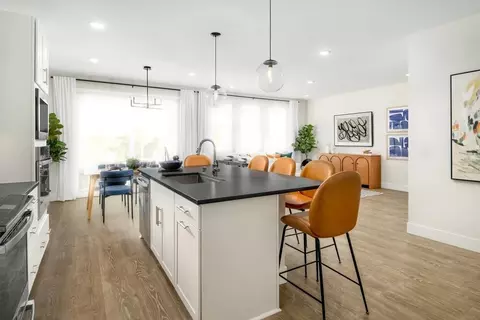 Kitchen - 2570 Larimar Ave, Manteca, CA 95336 photo 2 of 5