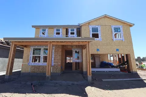 Exterior - 2570 Larimar Ave, Manteca, CA 95336 photo 2 of 10