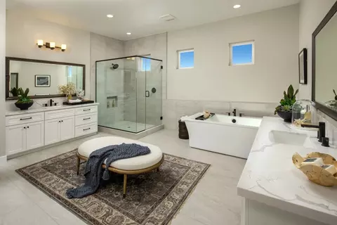 Bath - 1659 Fairway Dr, Seaside, CA 93955 photo 1 of 1