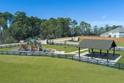 View/Area - 4805 Seven Oaks Ln, Conroe, TX 77304 photo 2 of 4